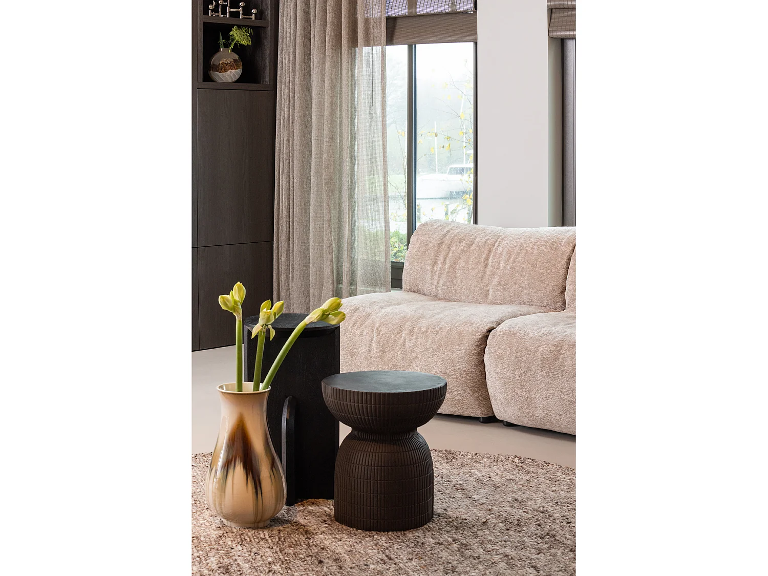 Table d'appoint en bois d'acacia KIONI