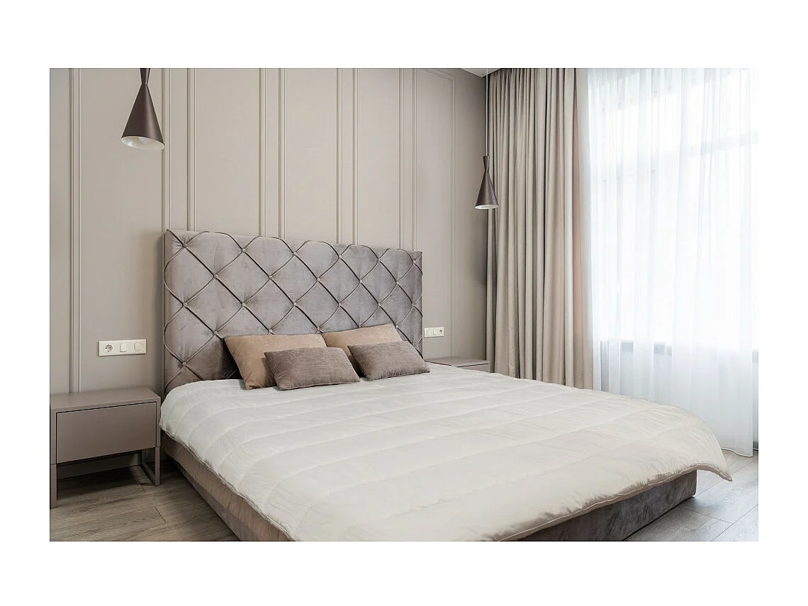 Couette d’été 240x260 cm en polyester Légère et Fine 170 GR/m² pour lit 2 places - coloris blanc