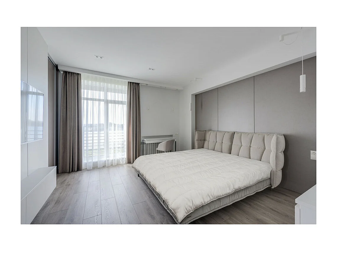 Couette d’été 240x260 cm en polyester Légère et Fine 170 GR/m² pour lit 2 places - coloris blanc
