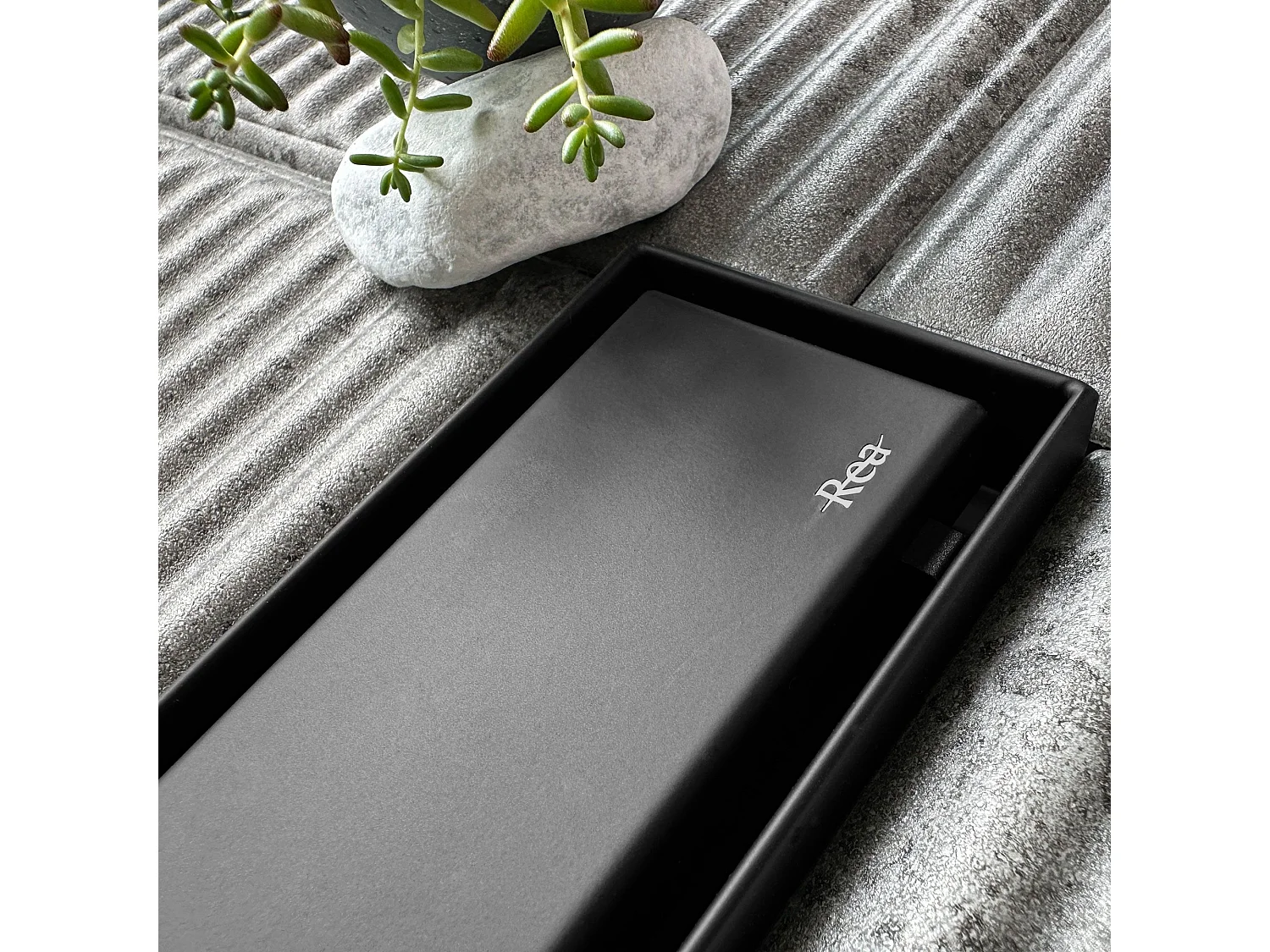 Dreno Linear Rea Neox Pro 700 Black