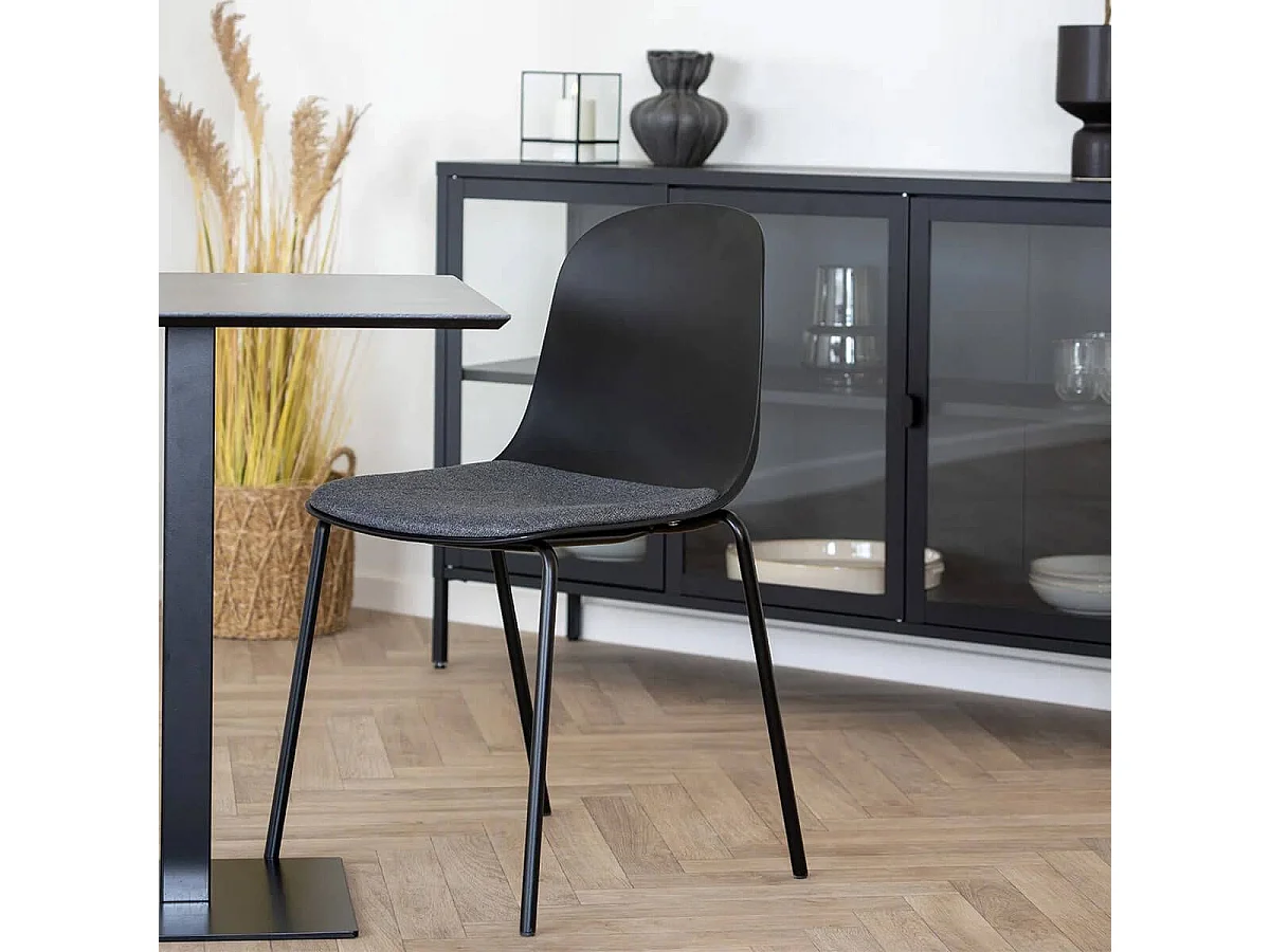 LENA - Lot de 2 Chaises Coque Polyester et Pieds Métal Noir Assise Mousse et Tissu