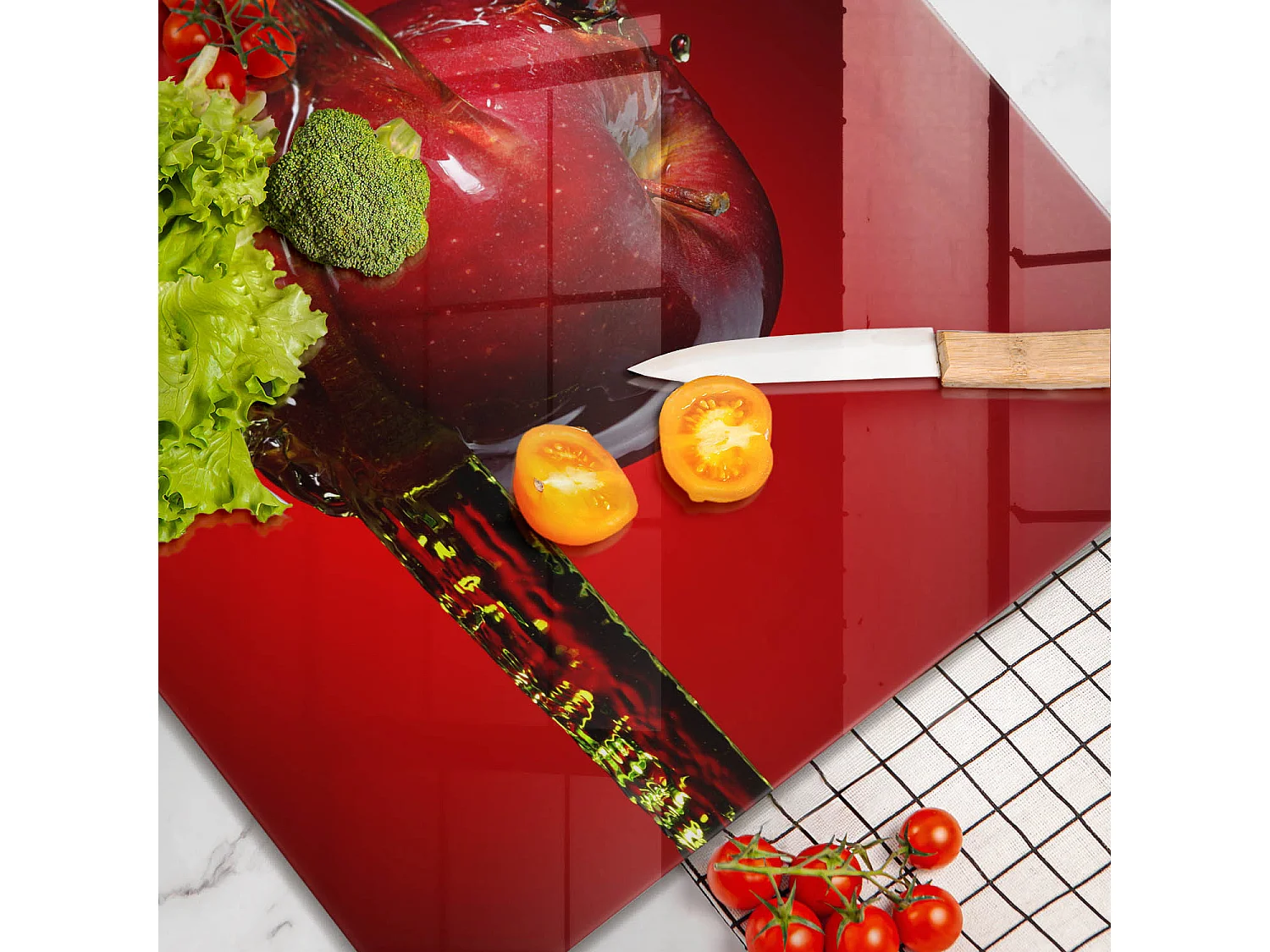 Rechteckiges Küchenbrett aus Glas, 60x52 cm Apfel im Wasser