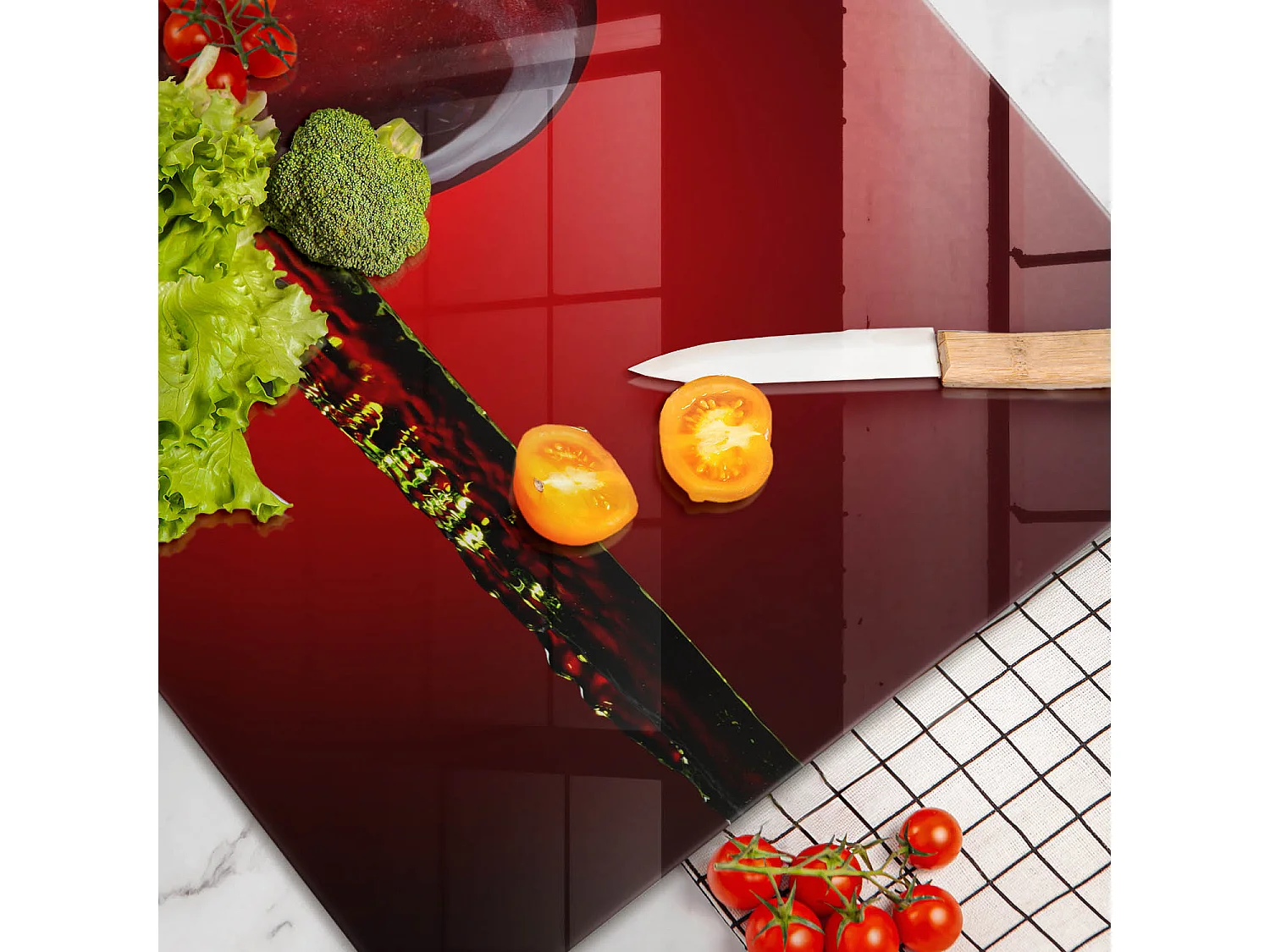Planche de cuisine rectangulaire en verre, 80x52 cm Pomme dans l'eau