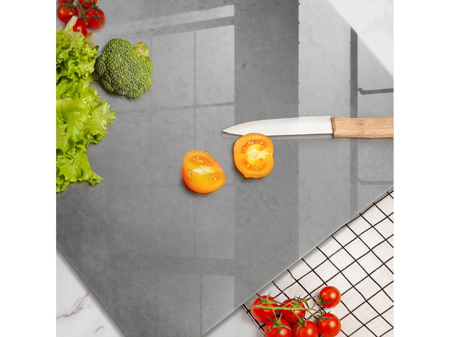 Planche de cuisine rectangulaire en verre, 60x52 cm, fond texture béton