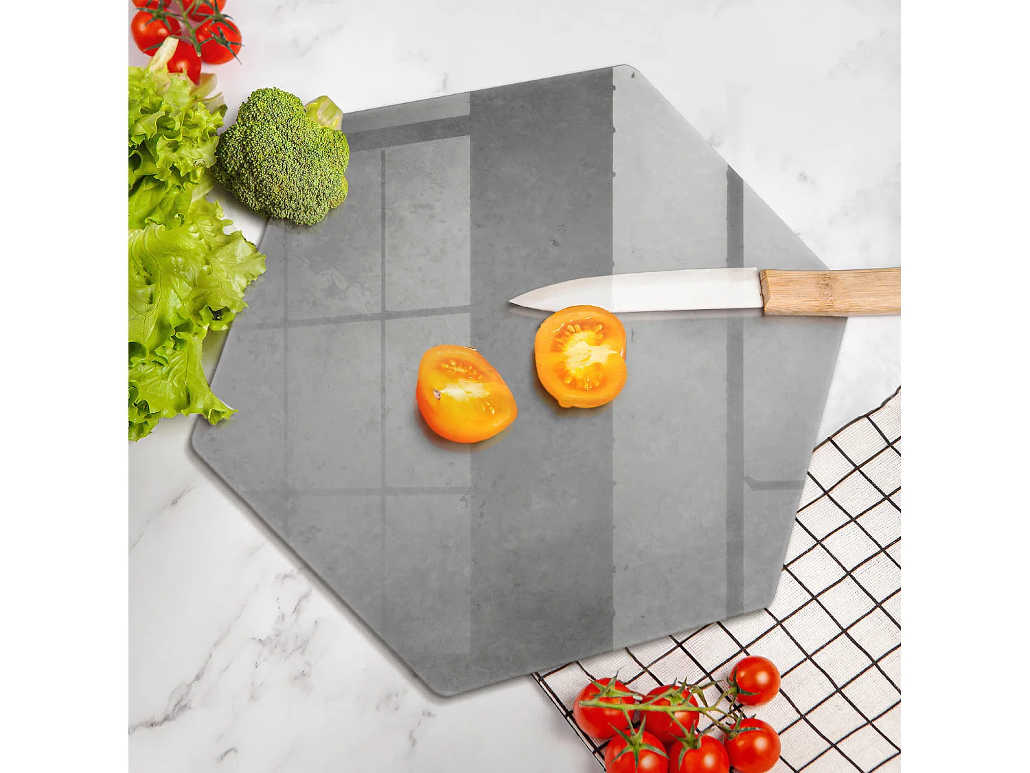 Planche de cuisine hexagonale en verre, 40 cm, fond texture béton