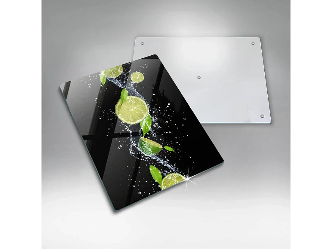 Planche de cuisine rectangulaire en verre, 40x52 cm Citrons verts juteux dans l'eau