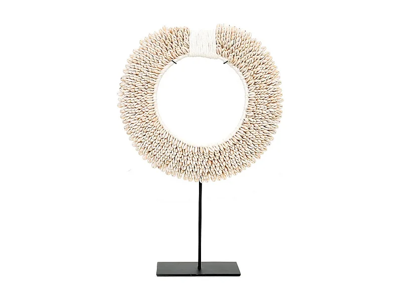 De Papua Shell Disc On Stand - Wit - M