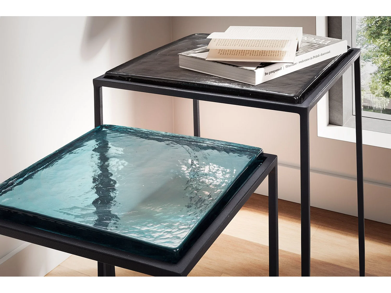 Tables Gigognes Verre Métal Table d'appoint Basse Moderne Lot de 2 Carré