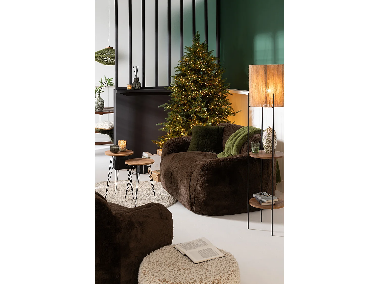 Banquette design Kuty 152cm - Luxe et douceur avec effet peluche-Couleur Marron Foncé