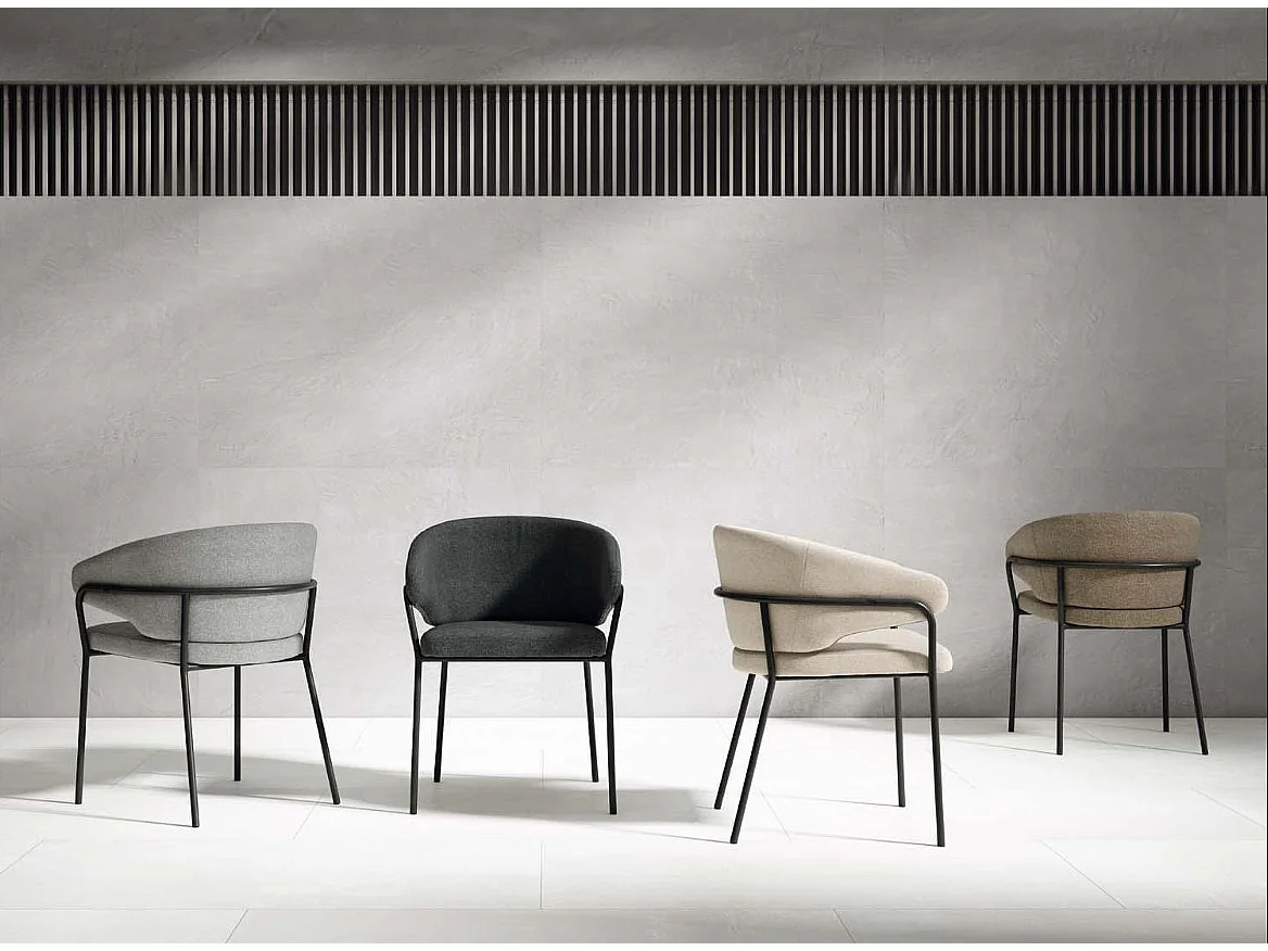 Chaise en tissu Florina – Design minimaliste et confort supérieur-Couleur Marron clair