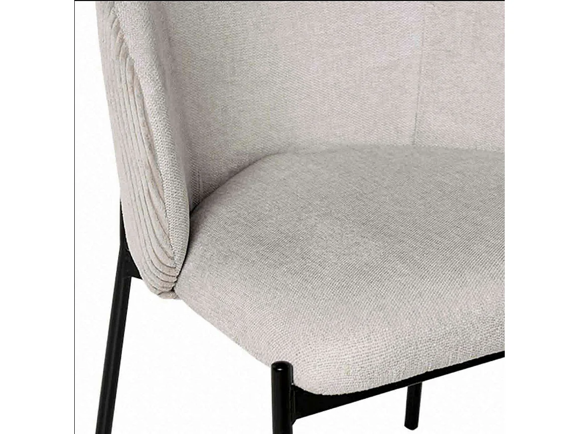 Chaise en tissu lisse et velouté Laina – Style et douceur-Couleur Beige clair