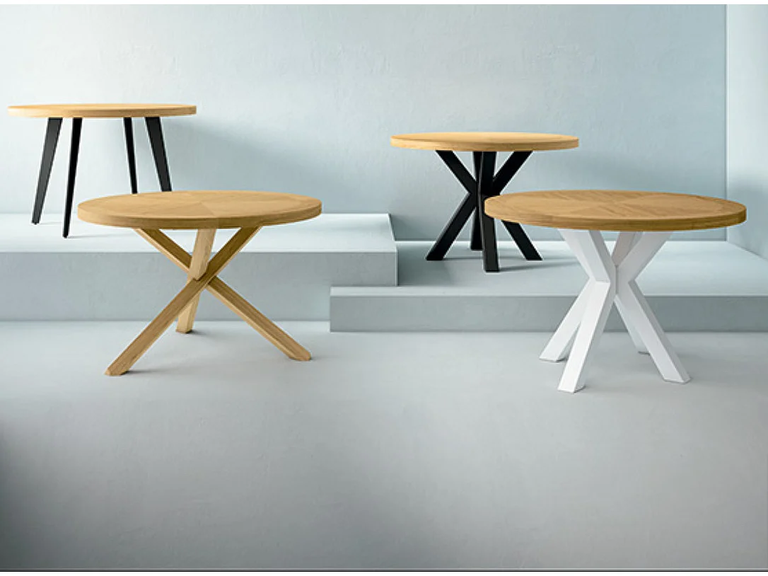 Table ronde Alanda en chêne avec pieds en métal noir – Sobriété et élégance naturelle-Diamètre 120 cm