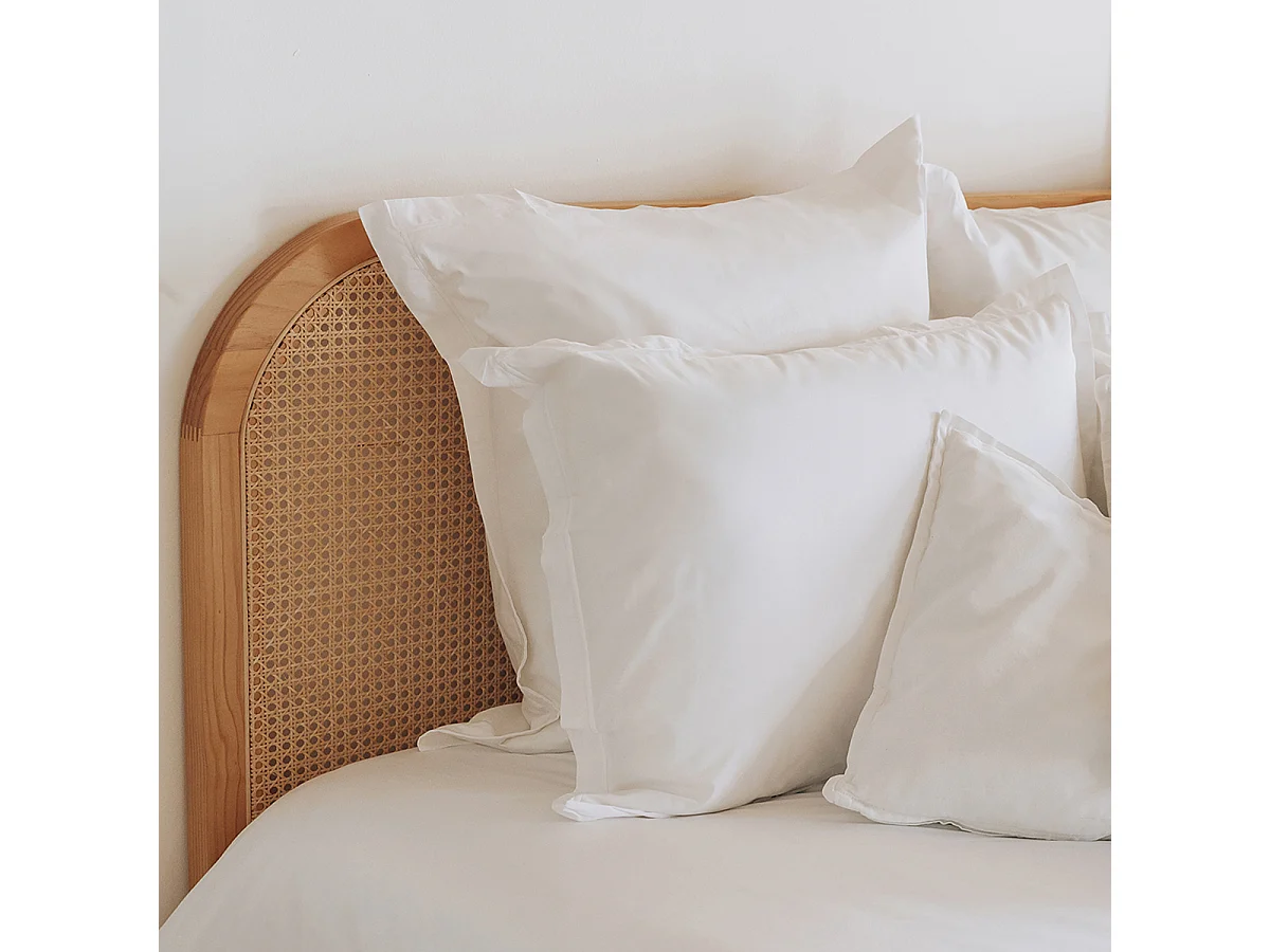 Lit adulte bois cannage en rotin Bali 160x200cm