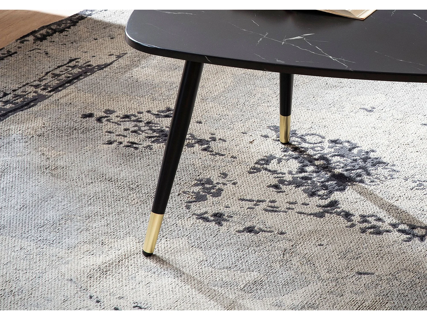 Table Basse 90x60x41 cm Aspect Marbre Table de Salon Moderne Trépied