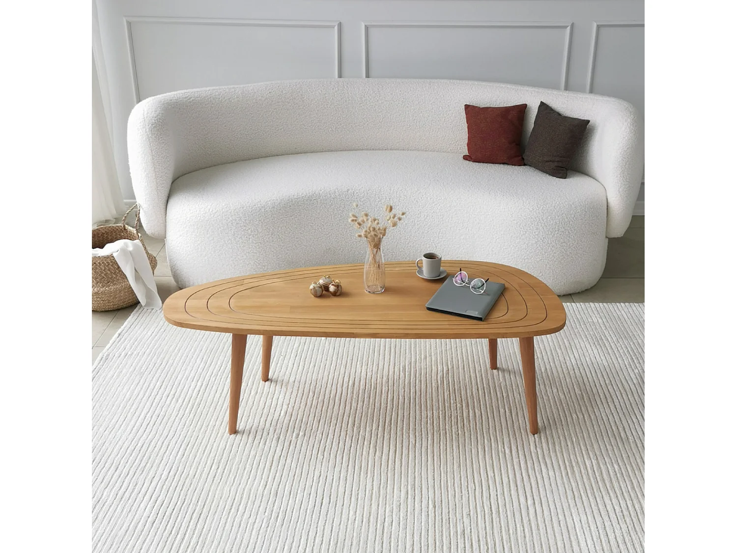 Tavolino basso stile teak in legno chiaro RANA