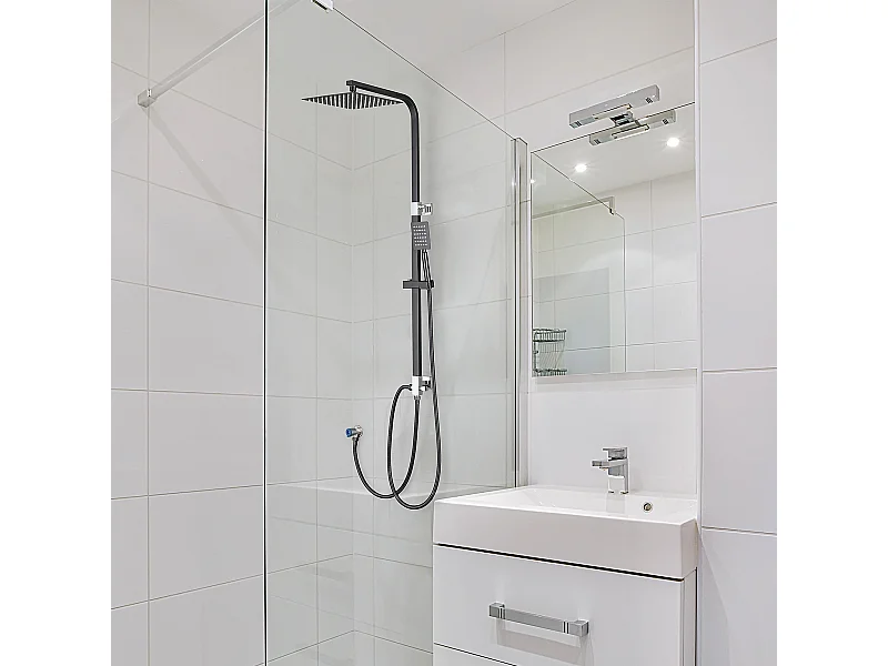 Colonne de Douche Sans Robinetterie Ensemble de Douche Laiton Système de Douche Hauteur Réglable 690-1130 mm Salle de Bain Noir,EU Modèle
