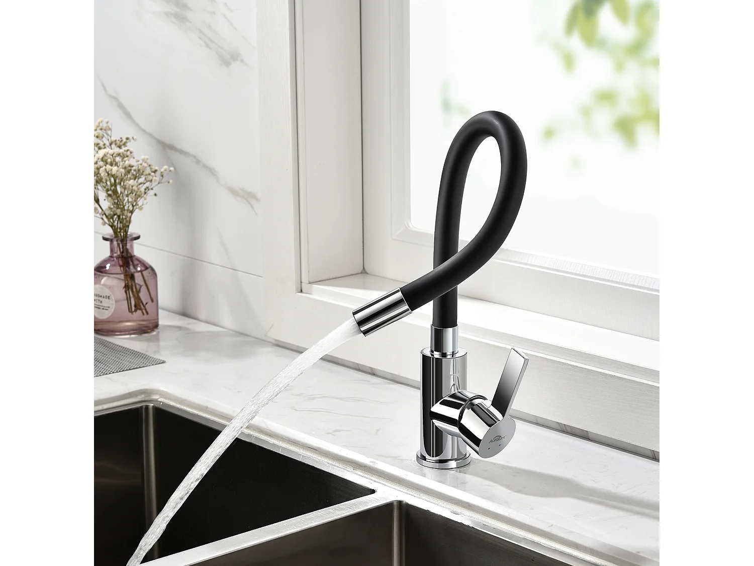 2 in 1 Lavello da Cucina Nero 68x45x19CM con Distrubutore di sapone e Scolapiatti cestino+RubinettoDi Cucina Flessibile Becco Alto Orientabile