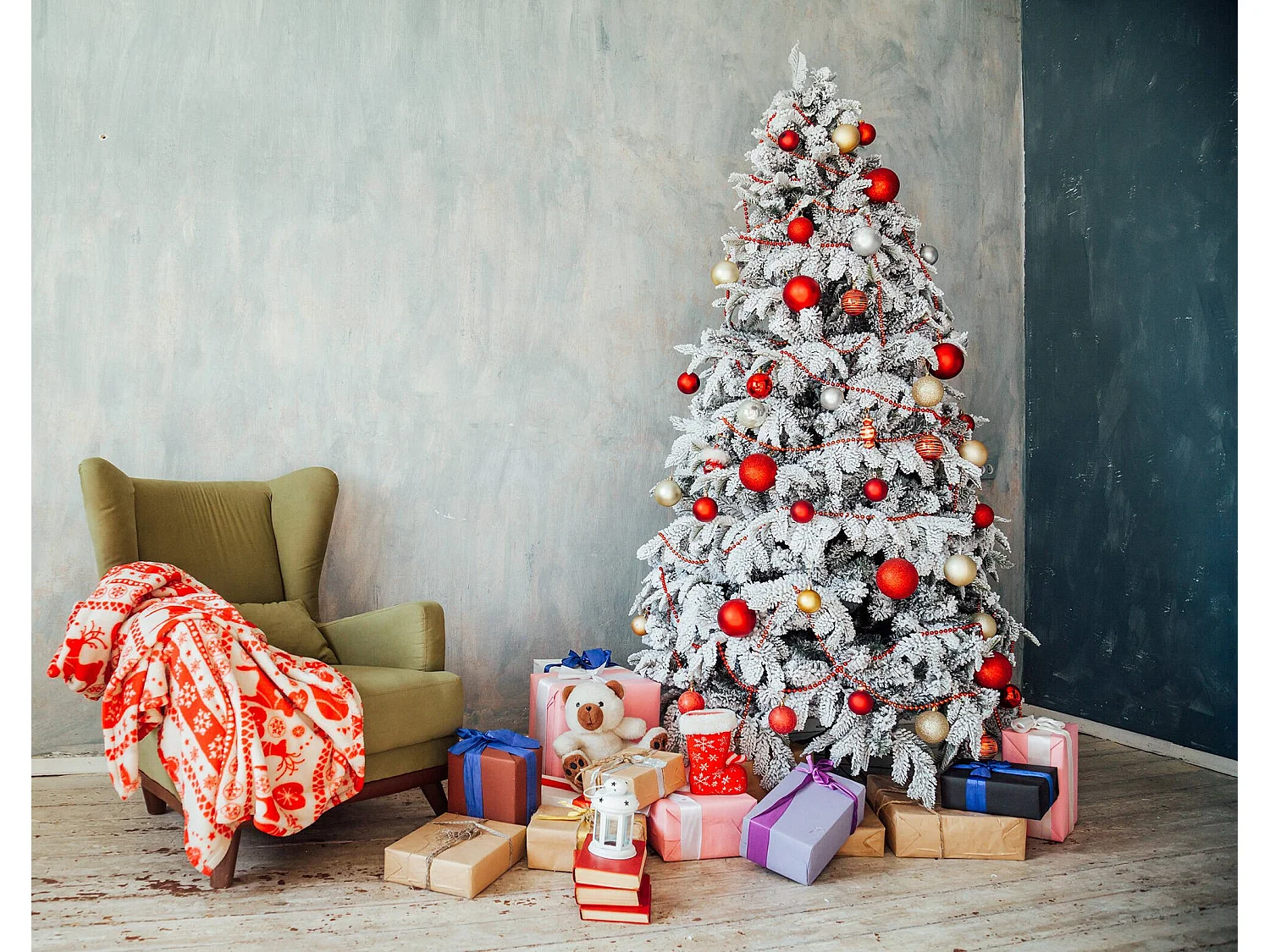 Sapin de Noël 180 cm Hollybell, Pin artificiel floqué, Arbre à effet réel, Sapin de Noël, 97x97 h180 cm, Vert et Blanc