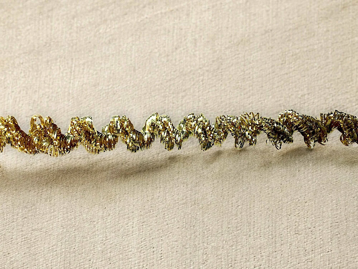 Décoration de Noël Ddunla, Ornement de Noël, Ornement de fête, Décoration festive, Made in Italy, 2000x7 h7 cm, Or