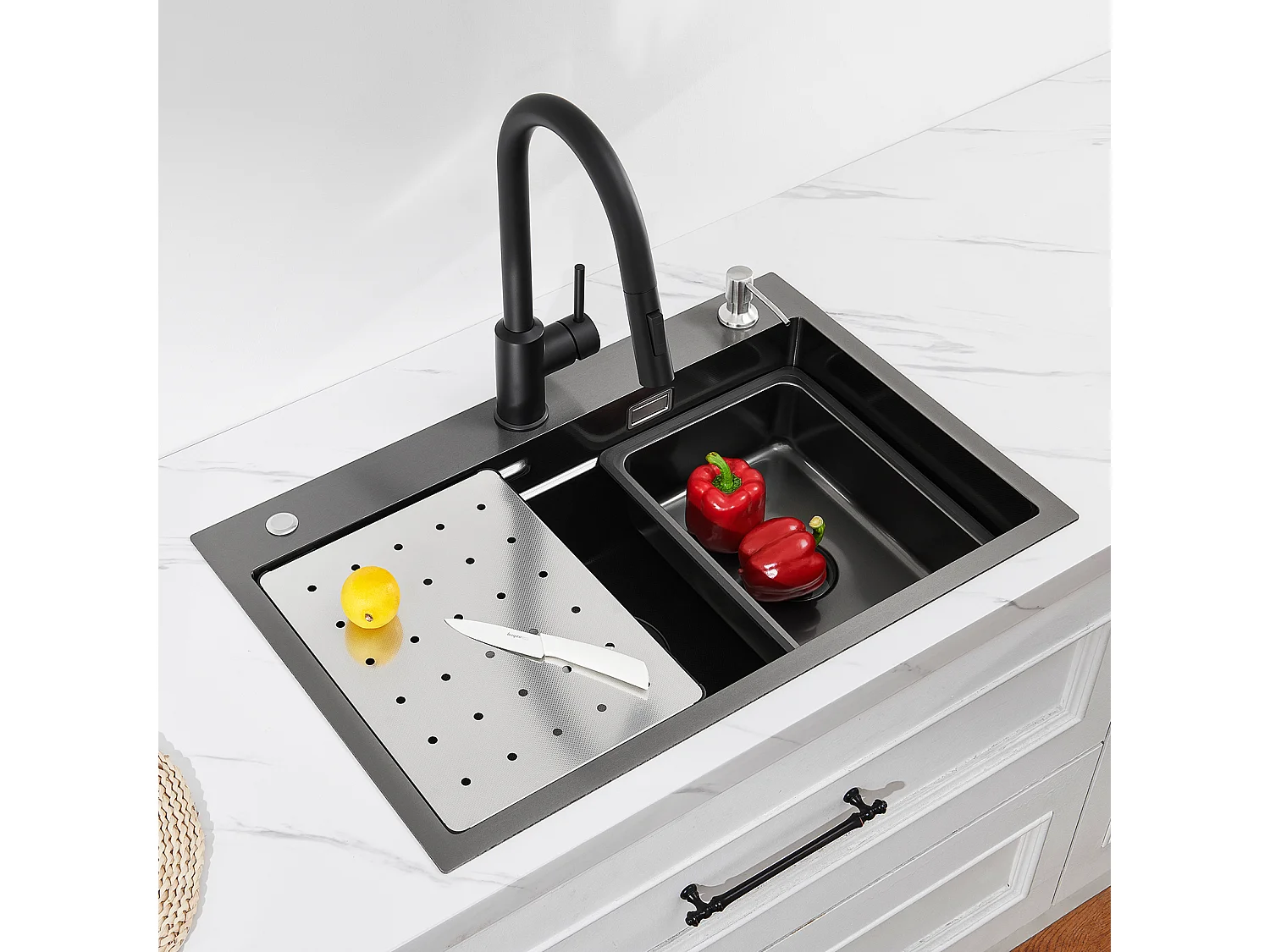 Cecipa max 1 Wastafel 70×45 CM Zwart met Afdruiprek, Wastafel en Zeepdispenser + Opvouwbare Keukenkraan Geborsteld Opvouwbare Spoelbakmengkraan