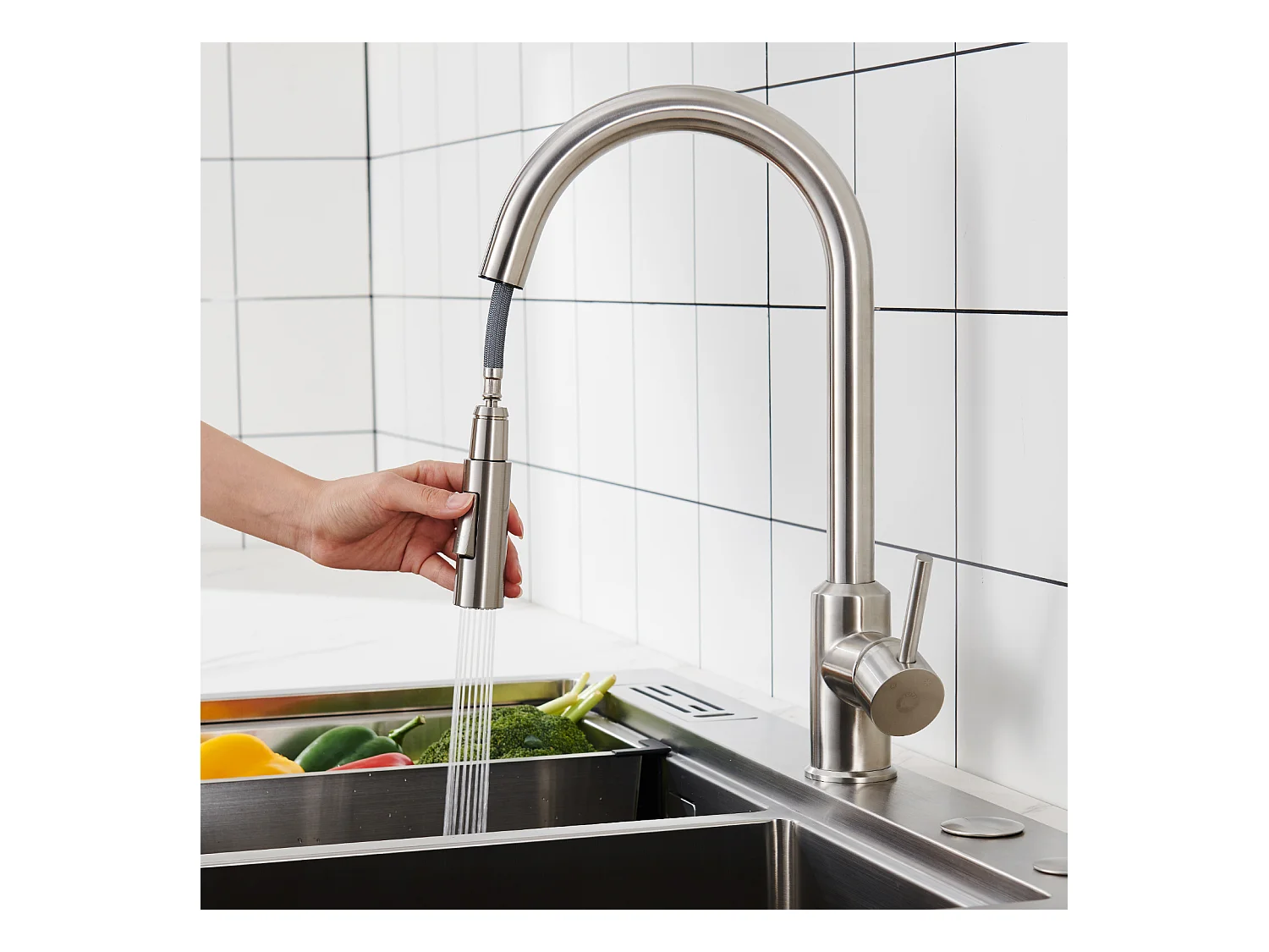 Cecipa max Évier 1 Bac Inox avec Panier de Drainage - Évier Noir 60×45cm + Mitigeur de Cuisine avec Douchette Extractible-2 Modes de Sortie D'eau