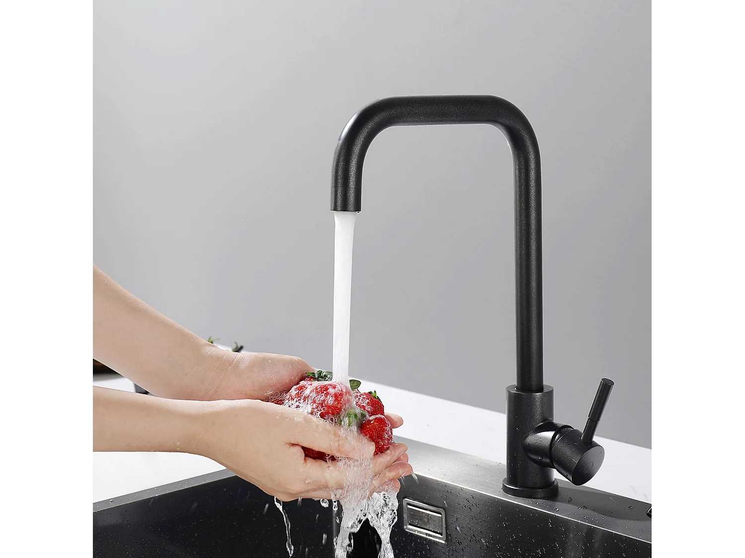 Cecipa max Mitigeur de Cuisine en Inox Noir étoilé - Robinet Cuisine avec Bec Haut et Incurvé,  Mitigeur d'évier d'eau chaude et froide,EU Modèle