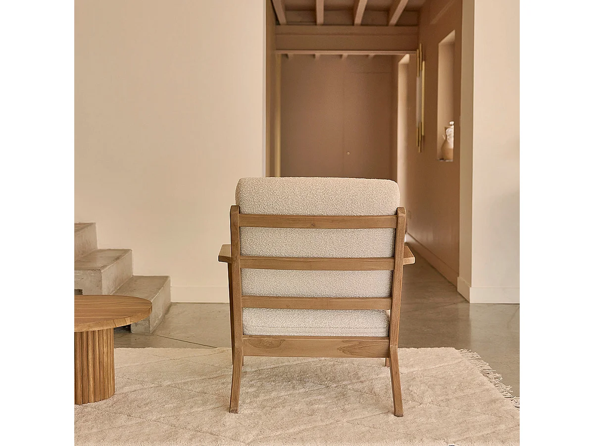 Sillón de madera de teca maciza y asiento de tela de rizo