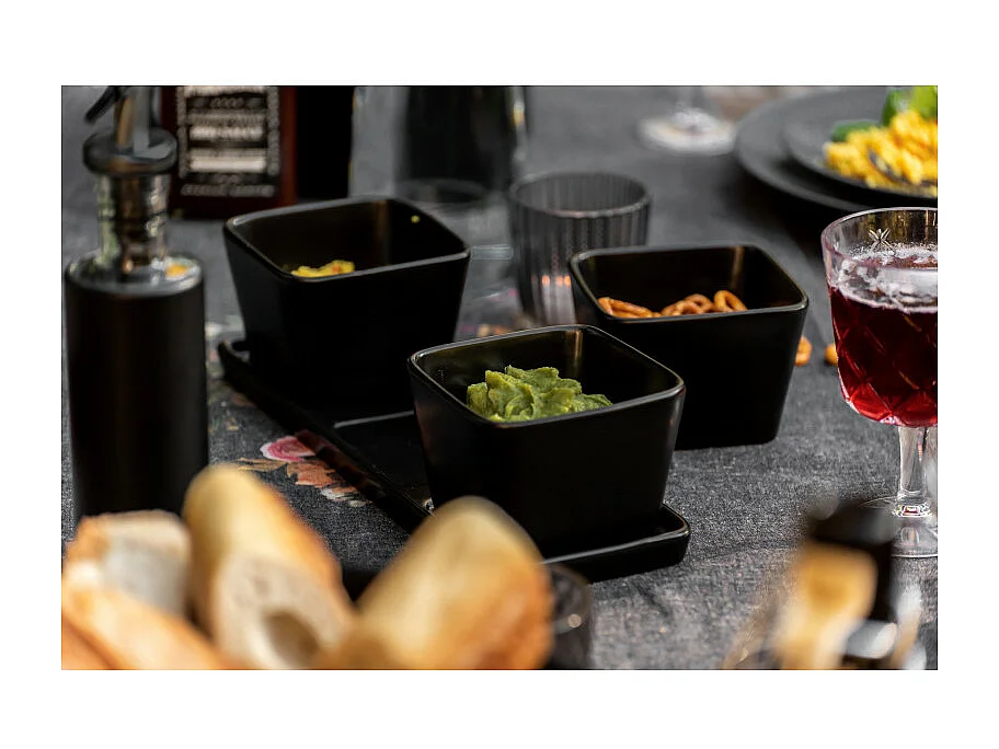 Set apéritif en céramique avec plateau et 3 coupelles "Snack & Dip" - 3 x 300 ml - Noir - L 30 cm