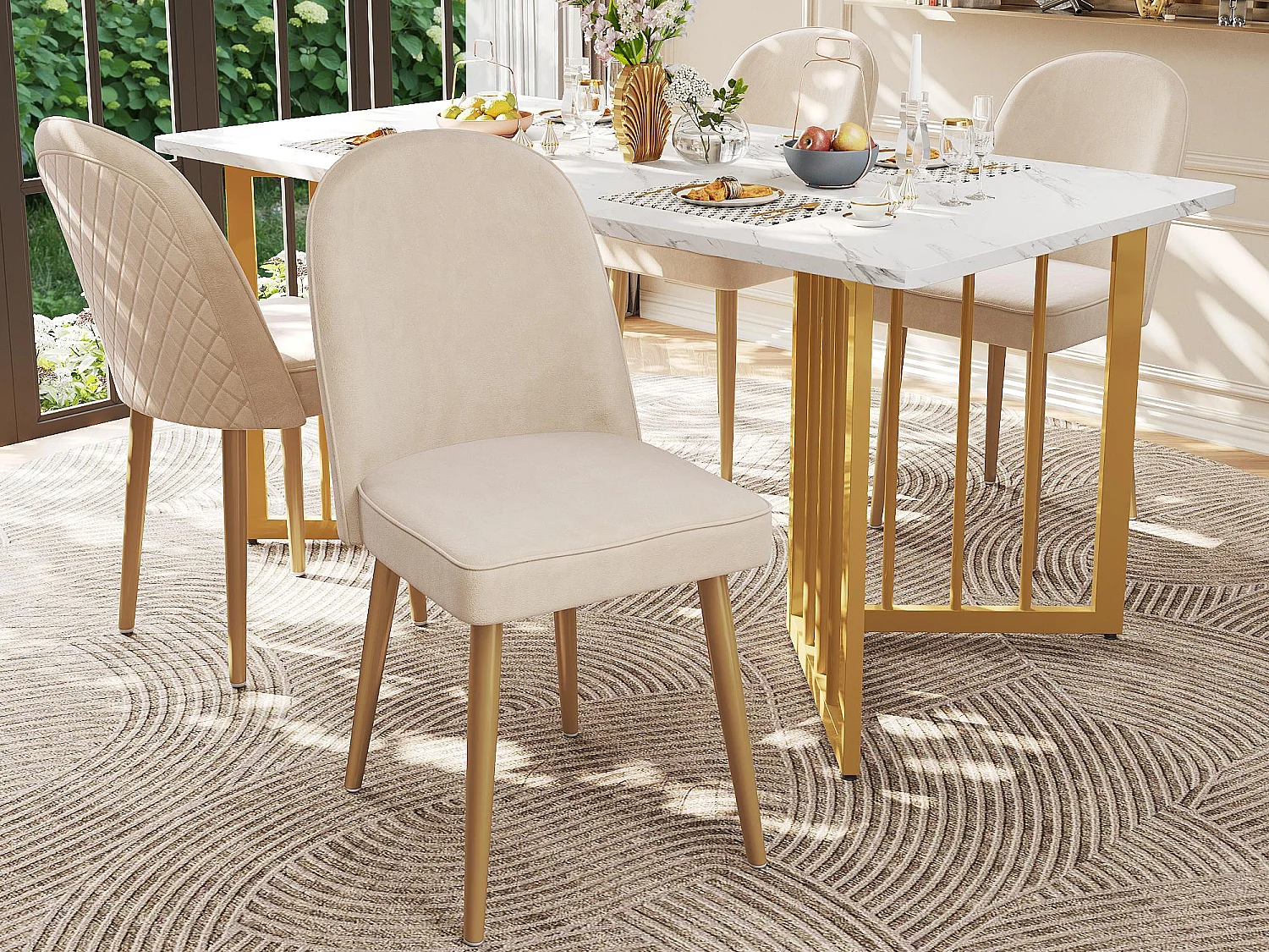 Lot de 4 chaises en velours - pieds en métal - Beige