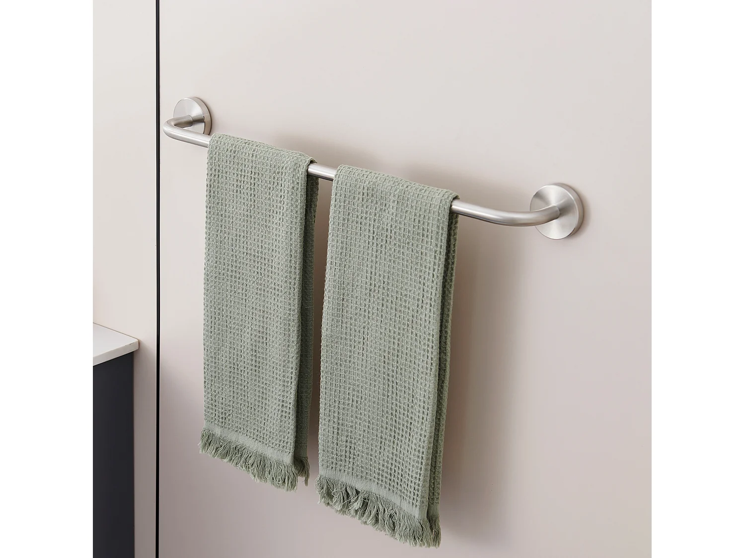 Auralum MAX Handtuchhalter fürs Badezimmer, 60 cm, Wandmontage, selbstklebend oder zum Bohren, wasserdicht, Handtuchstange aus 304 Edelstahl, 2 Stück