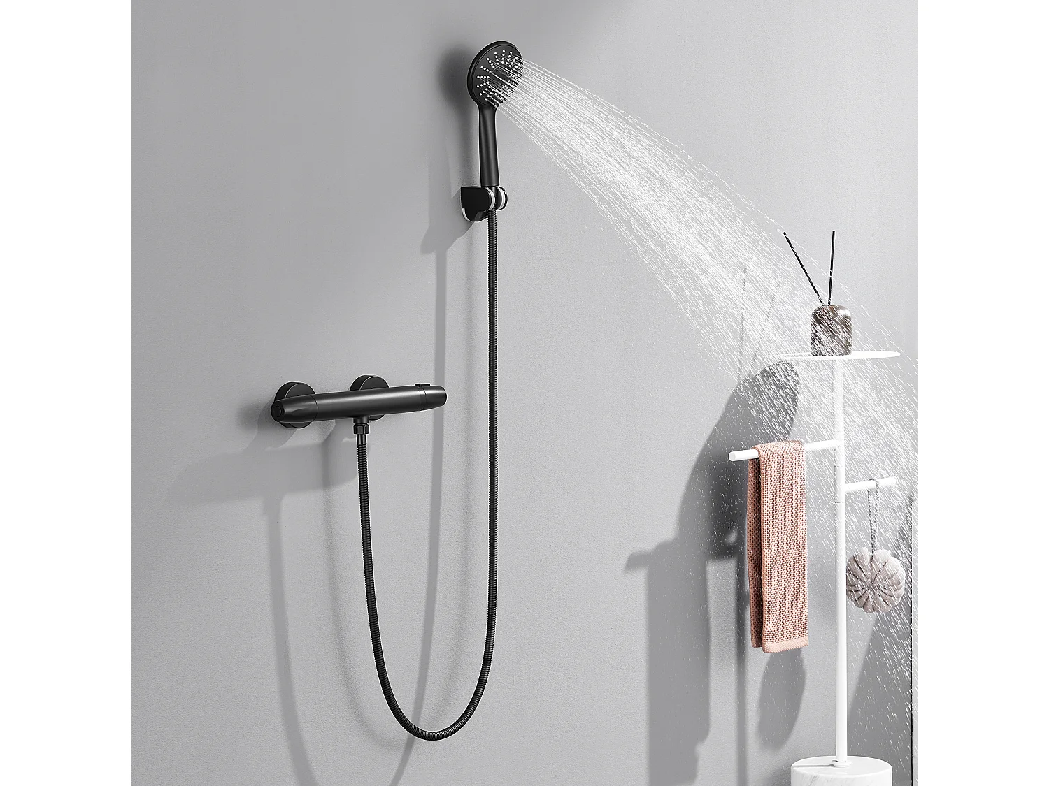 Auralum Max Mitigeur de Douche Thermostatique à Fixation Murale Anti-brûlure, Robinet d'Eau Chaude/Froide,Température Constante de 38°,Noir