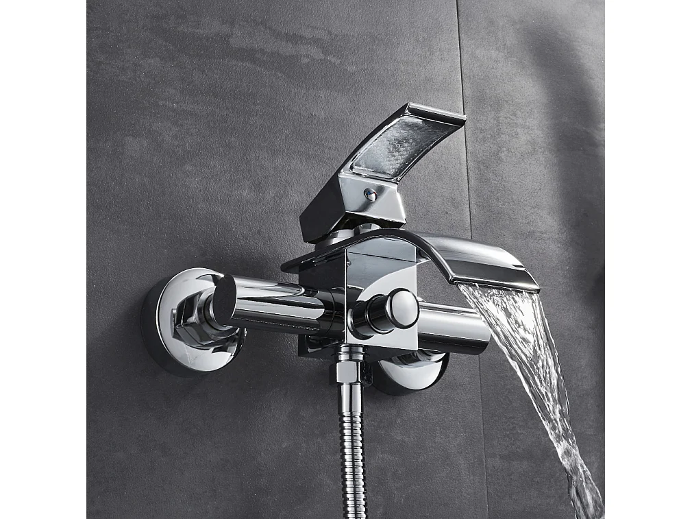 Bai mengkraanGnoire Waterval Douchekraan met Waterbesparende Douchekop Messing Chroom voor Badkamer