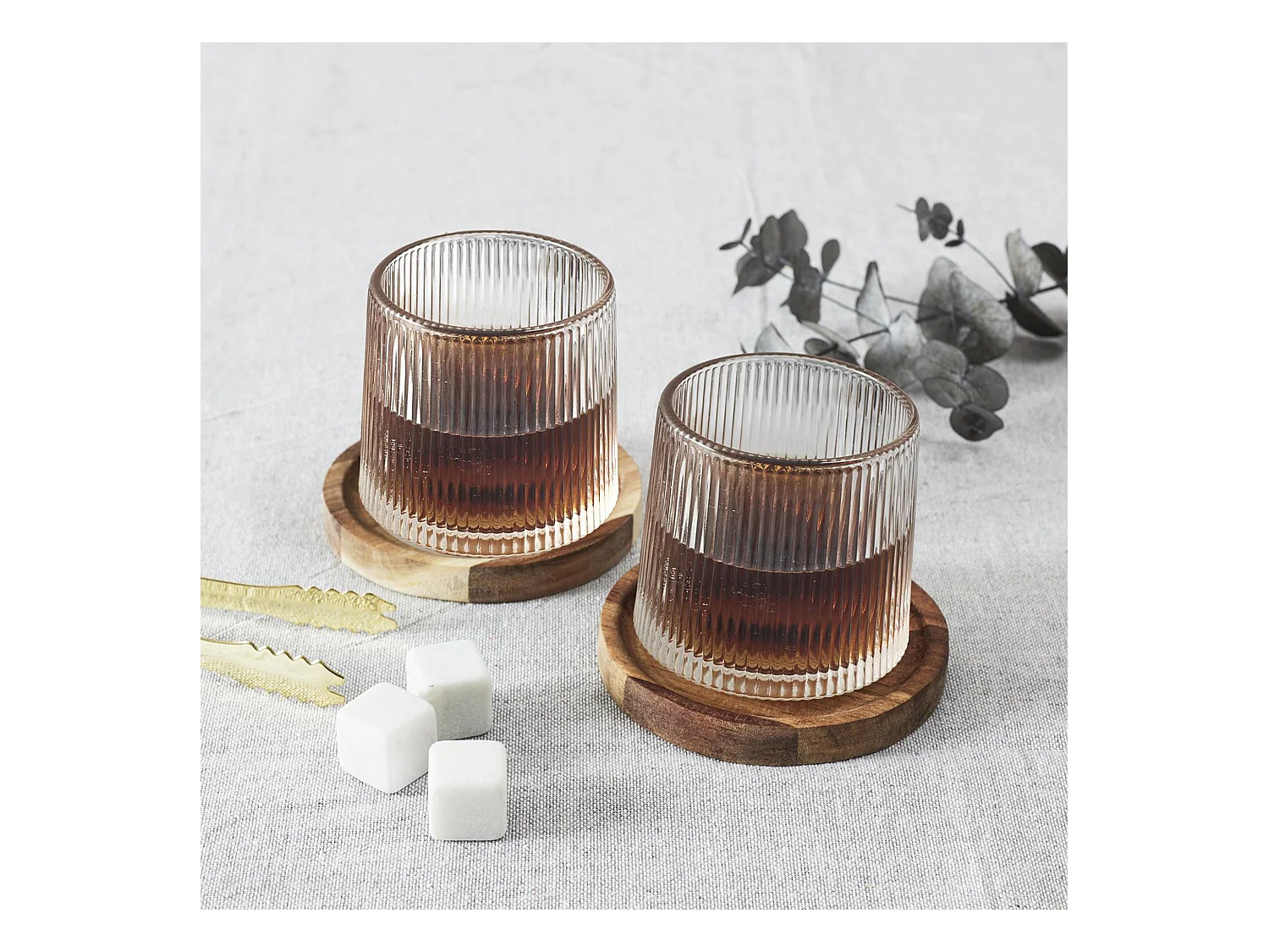 Lot de 2 verres à whisky collection CASK et leur support en acacia