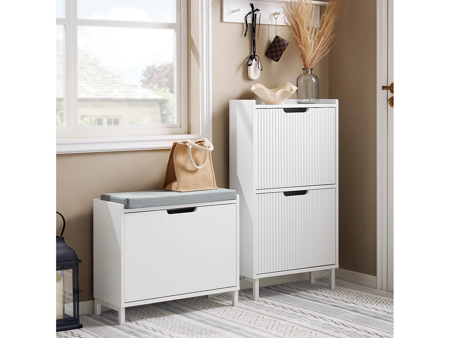 SoBuy Banc Chaussures, Rangement pour Chaussures, Armoire à Chaussures, Meuble d'entrée, Coffre avec 1 Abattants et 1 Coussin, Blanc, L60xP24xH52 cm, FSR151-K-W