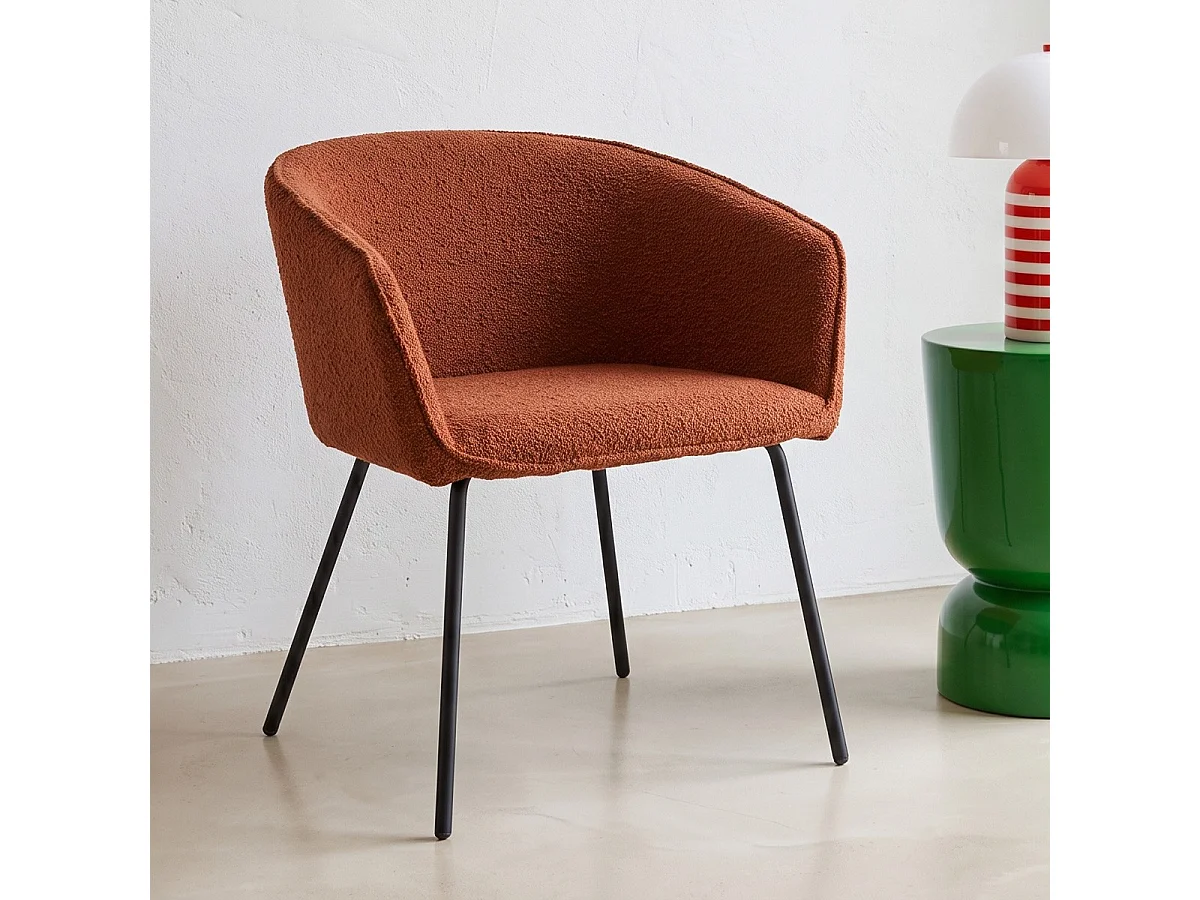 Lot de 2 fauteuils de table en tissu bouclé rouille, piètement noir - Swann