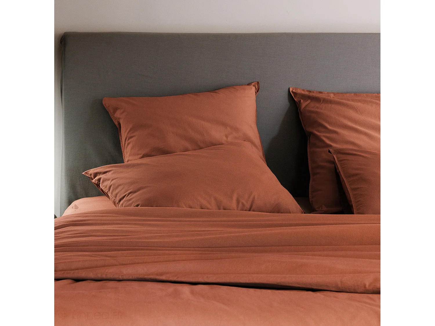 Taie d'oreiller PALACE pur coton lavé 65x65 cm uni marron terre cuite