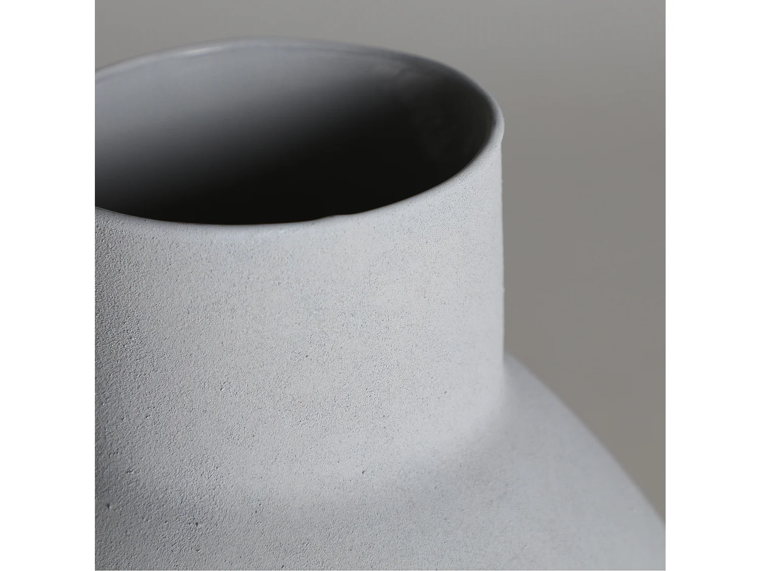 Vase en verre blanc cassé 21x21x24 cm