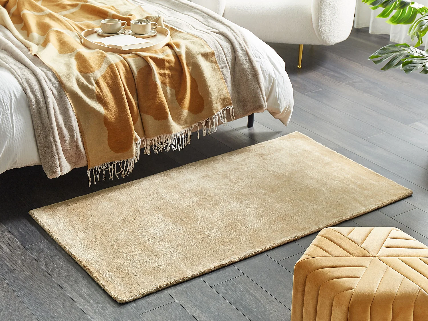 Teppich Viskose sandbeige 80 x 150 cm Kurzflor GESI II