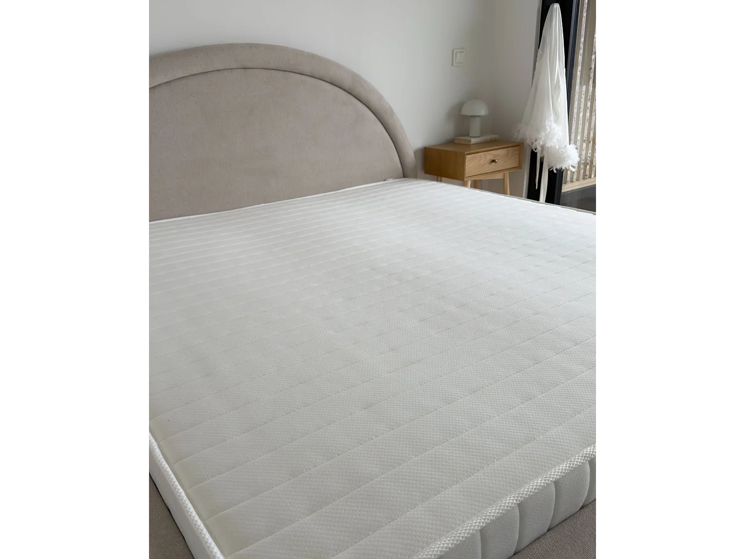Matelas à ressorts ensachés MISTY Ferme 180 x 200 cm