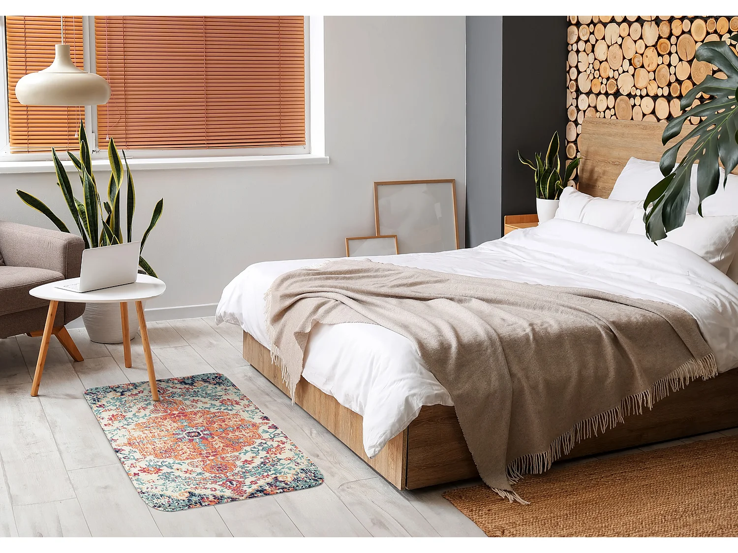 Teppich für das Schlafzimmer, 75x45 cm. Muster auf dem Teppich. Trendiger Teppich für das Schlafzimmer oder Wohnzimmer.