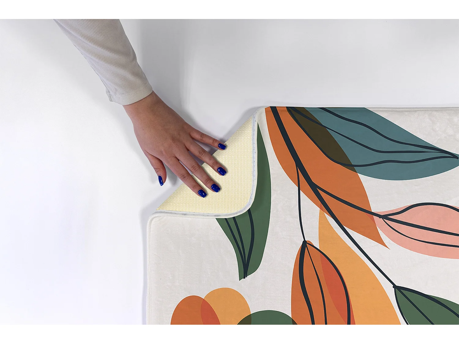 Tapis pour la chambre, 75x45 cm Feuilles abstraites Tapis tendance pour la chambre ou le salon.