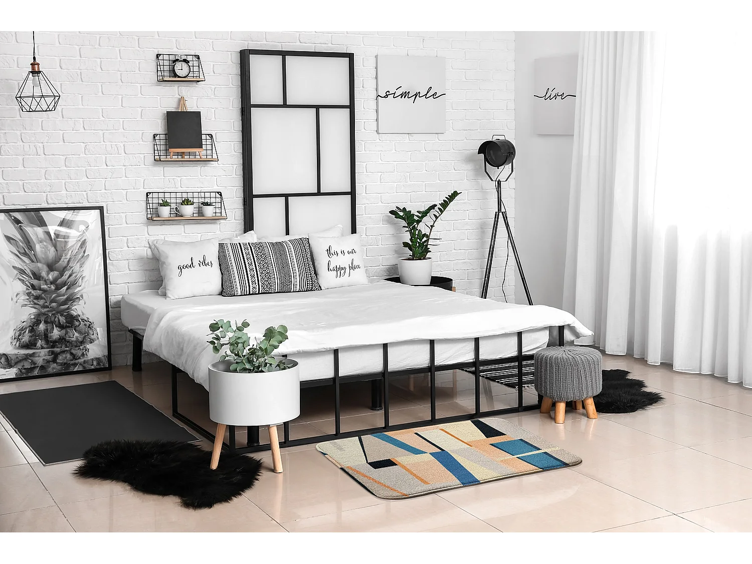 Tapis de chambre, 90x60 cm. Composition abstraite. Tapis tendance pour une chambre ou un salon.