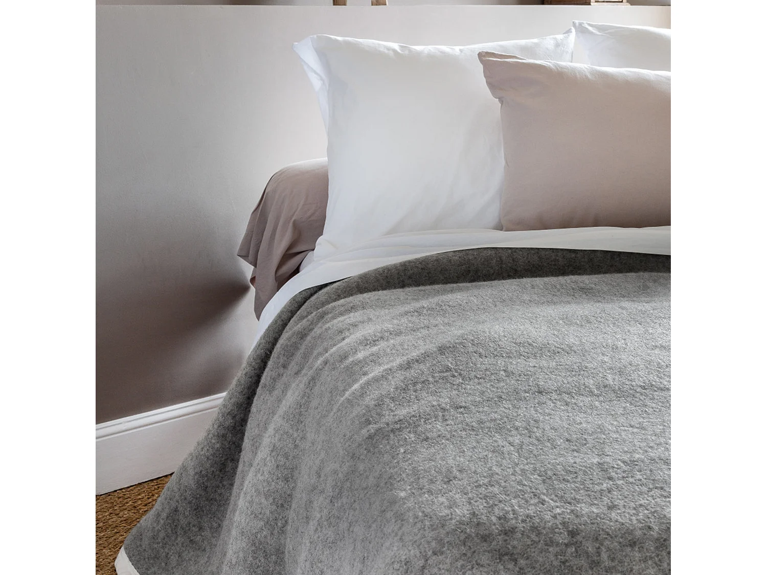 Couverture 100% pur laine vierge 240x260 cm PASTORALE blanchie