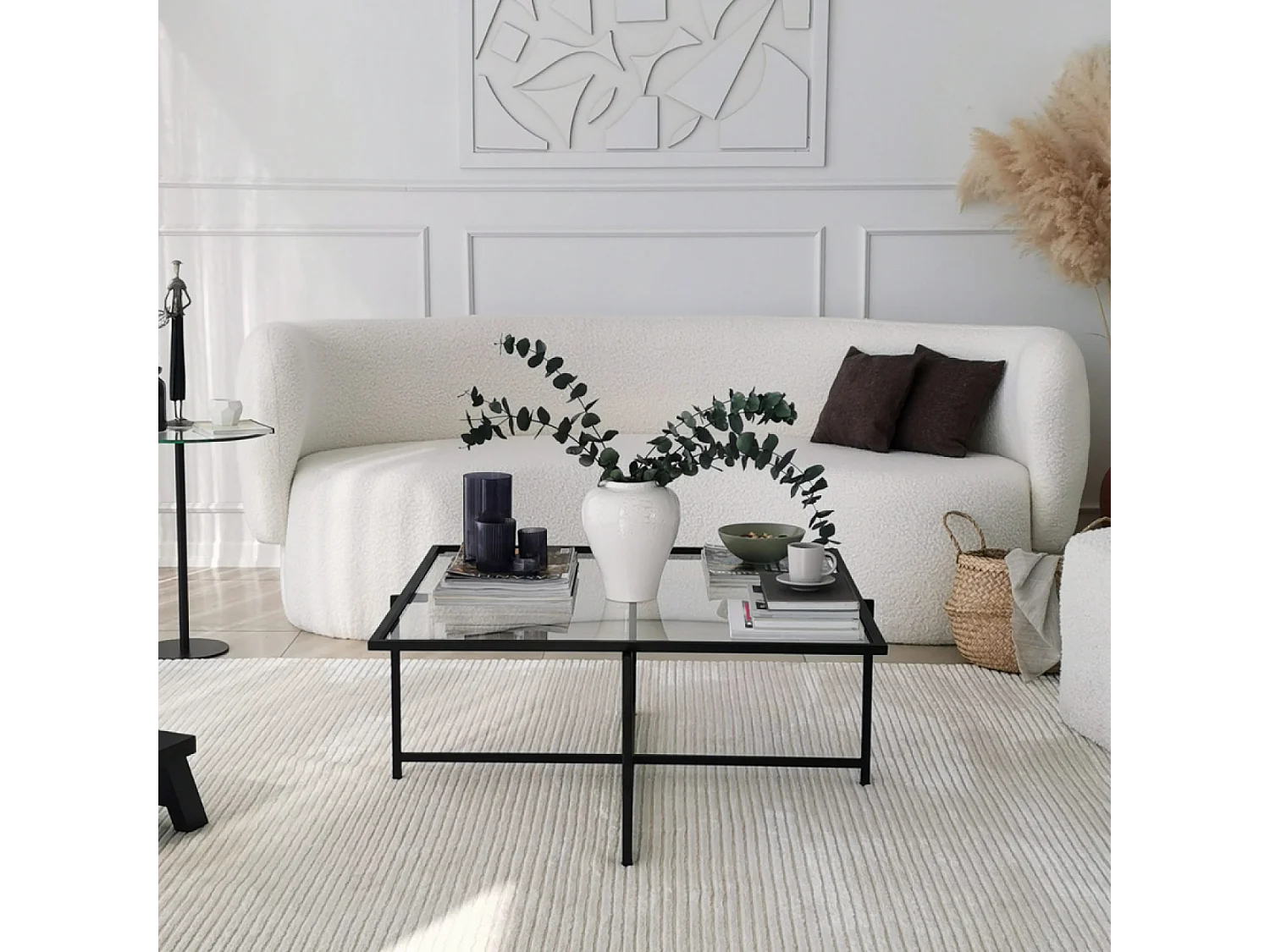 Mesa baja de diseño negra de vidrio LIMP