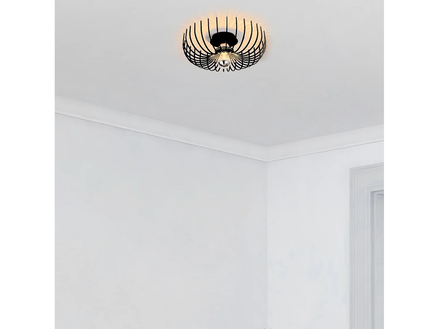 Zwarte metalen hanglamp LINDA - Moderne Chique Stijl