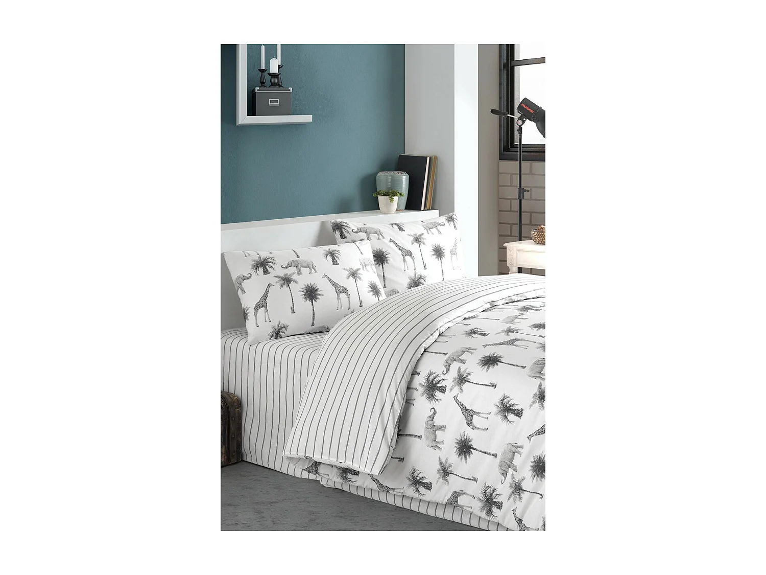 Housse de couette + taie(s) oreiller "Jungle" 100% coton imprimé.