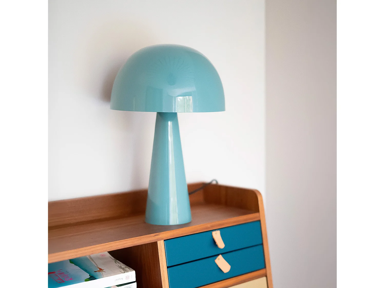 Lampe à poser en métal bleu clair - Livia
