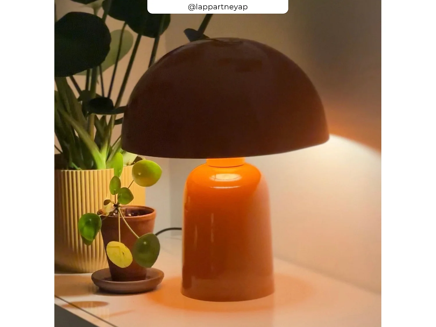 Lampe champignon en métal orange - Clara