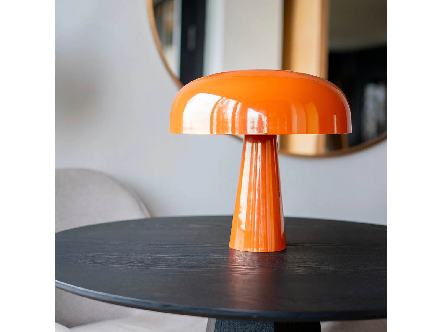 Lampe à poser en métal orange finition brillante - Livia