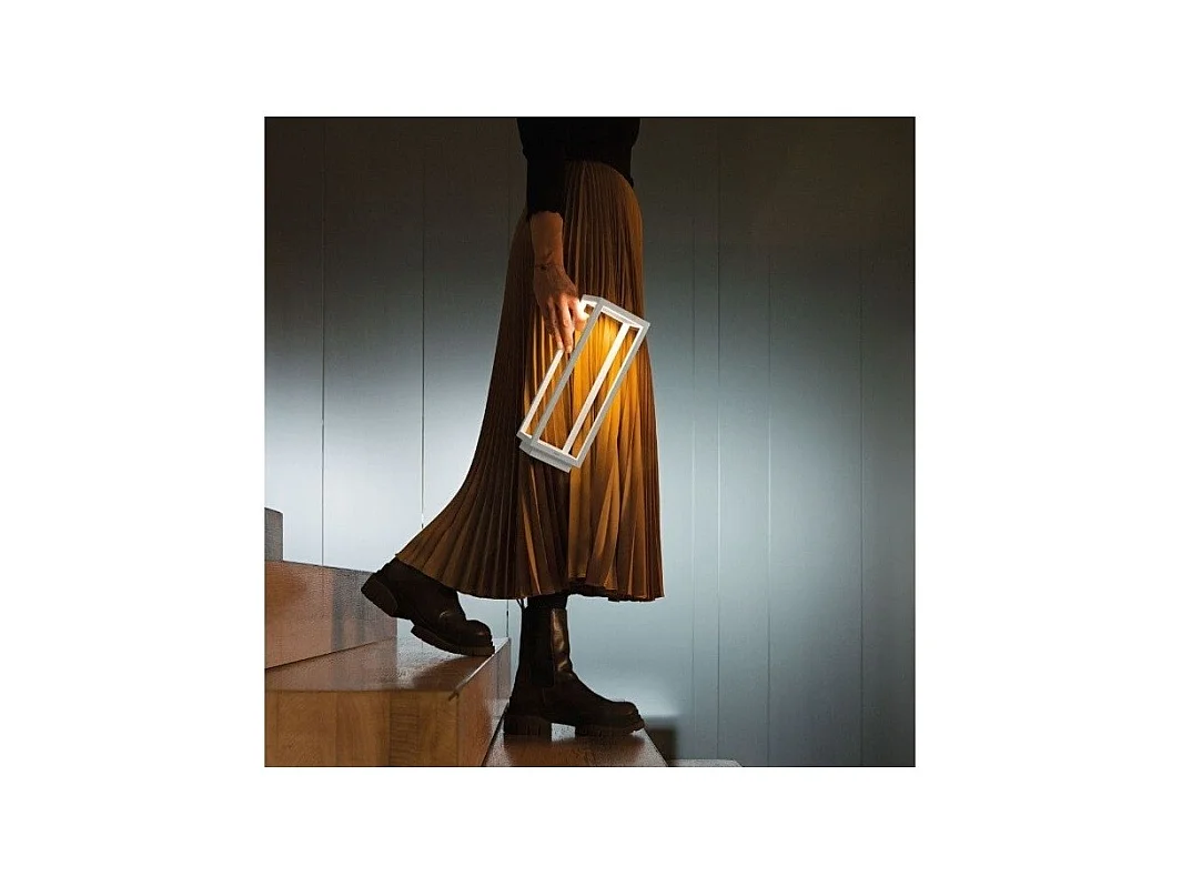 Linterna LED blanca para el hogar, 2,2 W, batería, IP54, color azafrán